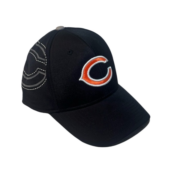 NWOT Reebok Chicago Bears On Field NFL Football Flex Fit Hat S/M - Picture 1 of 8
